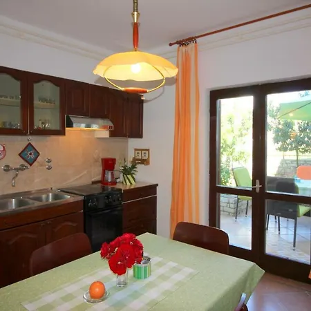 Apartment In - Istrien 37093